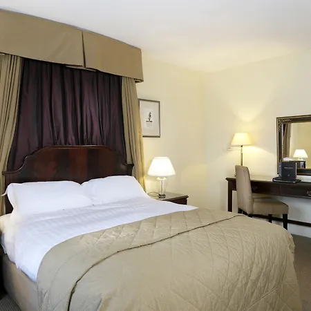 Macdonald Alveston Manor Hotel & Spa-2