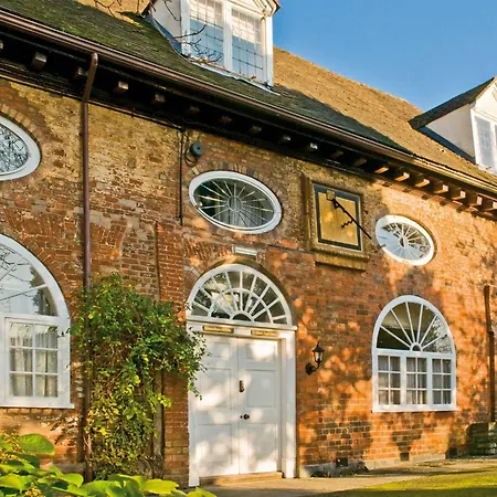 Macdonald Alveston Manor Hotel & Spa-3